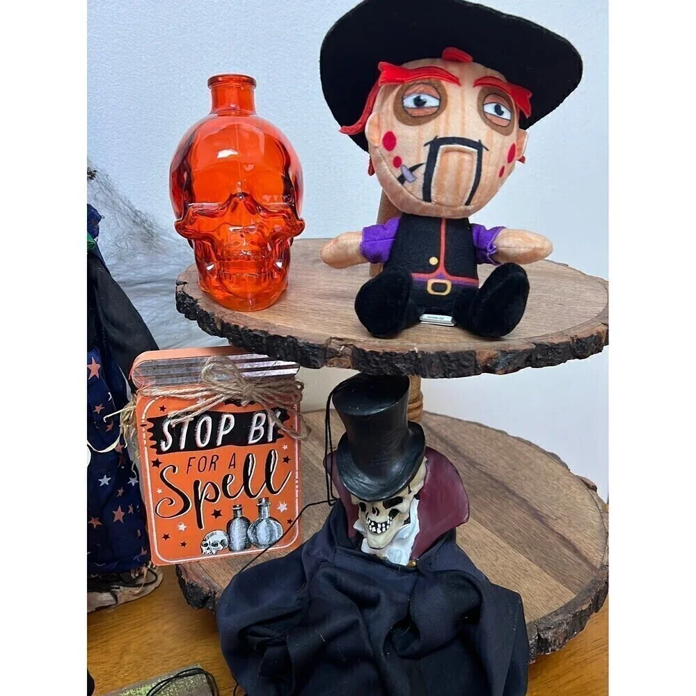 Halloween Decor Lot